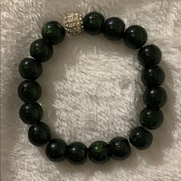 Bracelets - Picture 2 of 4